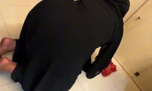 Egyptian Hot Stepmom Stuck in closet when she was cleaning & Open Her Big Ass For Get Anal Fuck