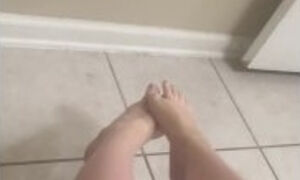 MILF Dirty Feet Lotioning